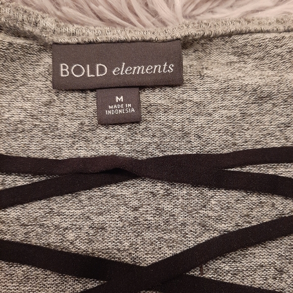 Bold elements gray soft sweater with black lace detail Size Med - Picture 3 of 8